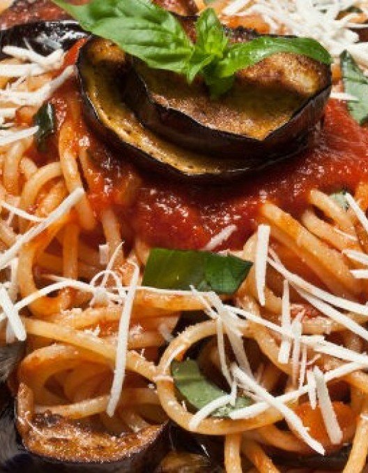 ΛΑΖΑΝΙΑ ΜΕ ΜΕΛΙΤΖΑΝΕΣ & ΛΙΑΣΤΗ ΤΟΜΑΤΑ vegan