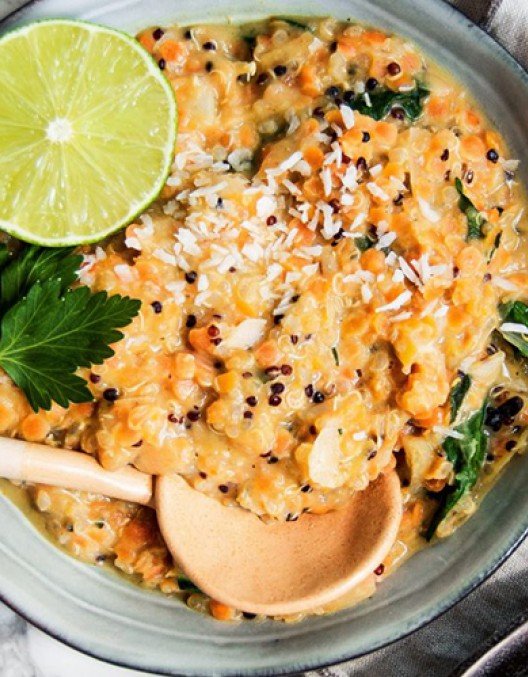 ΚΟΚΚΙΝΕΣ ΦΑΚΕΣ ΜΕ ΚΙΝΟΑ & ΚΑΡΥΔΑ