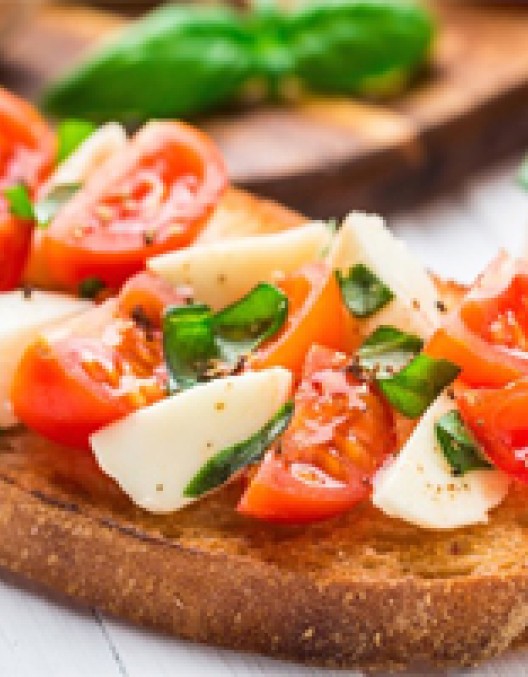 ΜΠΡΟΥΣΚΕΤΑ VEGAN ME ΒΑΣΙΛΙΚΟ ΚΑΙ ΡΙΓΑΝΗ